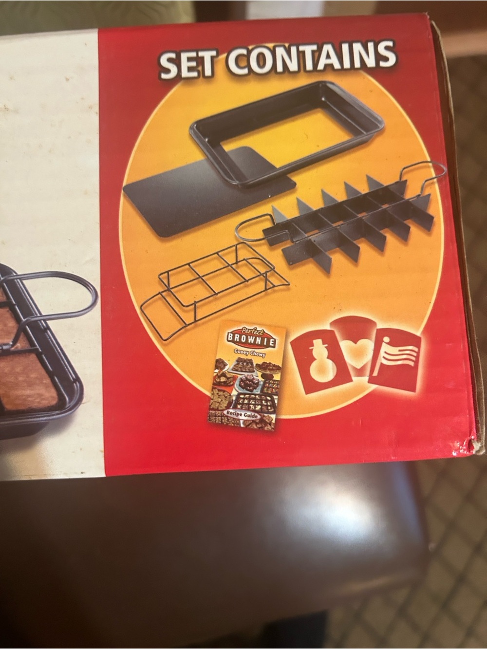 Brownie Pan Set — Red and White Non-Stick Bakeware - Picture 3 of 7